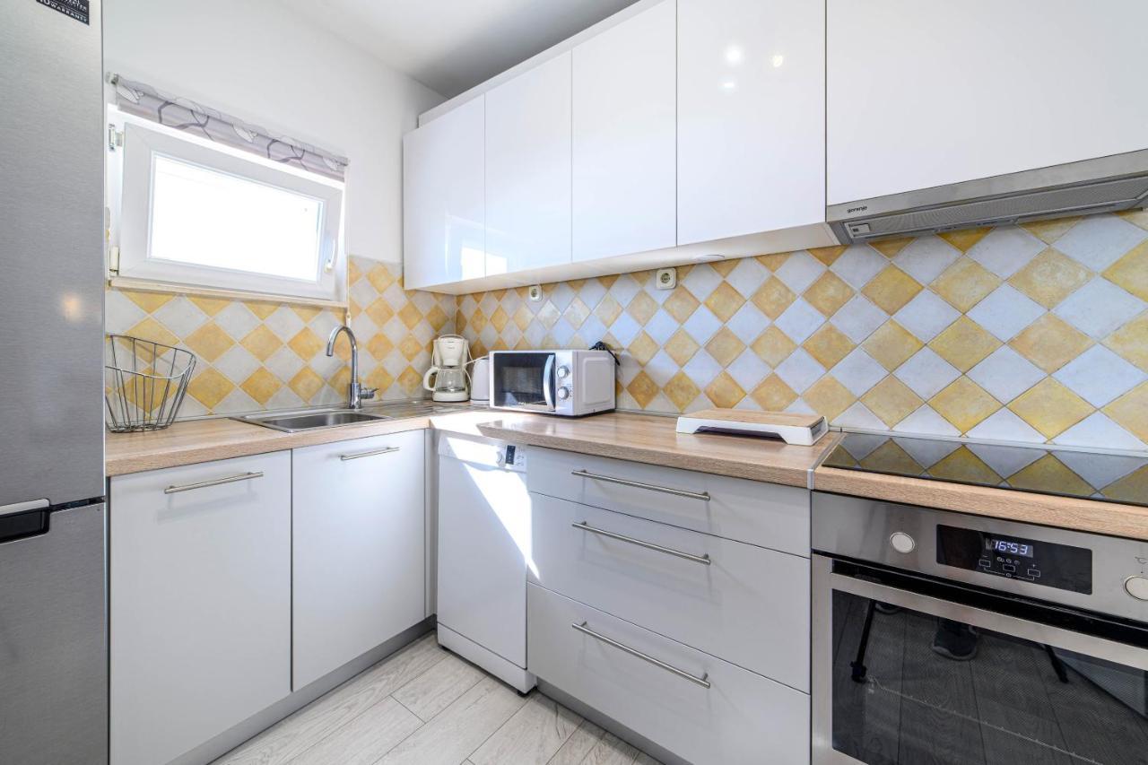 Apartment Seaside Žaborić Eksteriør billede